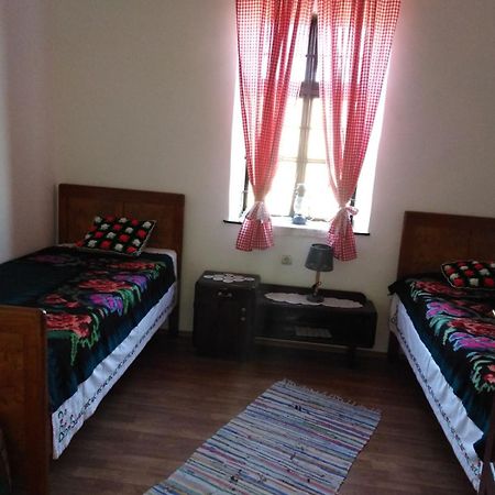 Apartamento Country House Pivnica Milic Rogljevo Exterior foto