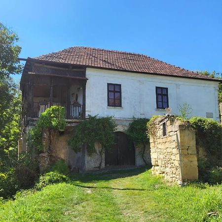 Apartamento Country House Pivnica Milic Rogljevo Exterior foto